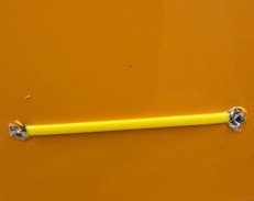 パネル穴あけバリが出てしまった！